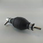 Ręczna pompka do paliwa jednokątowa 6mm (gruszka)